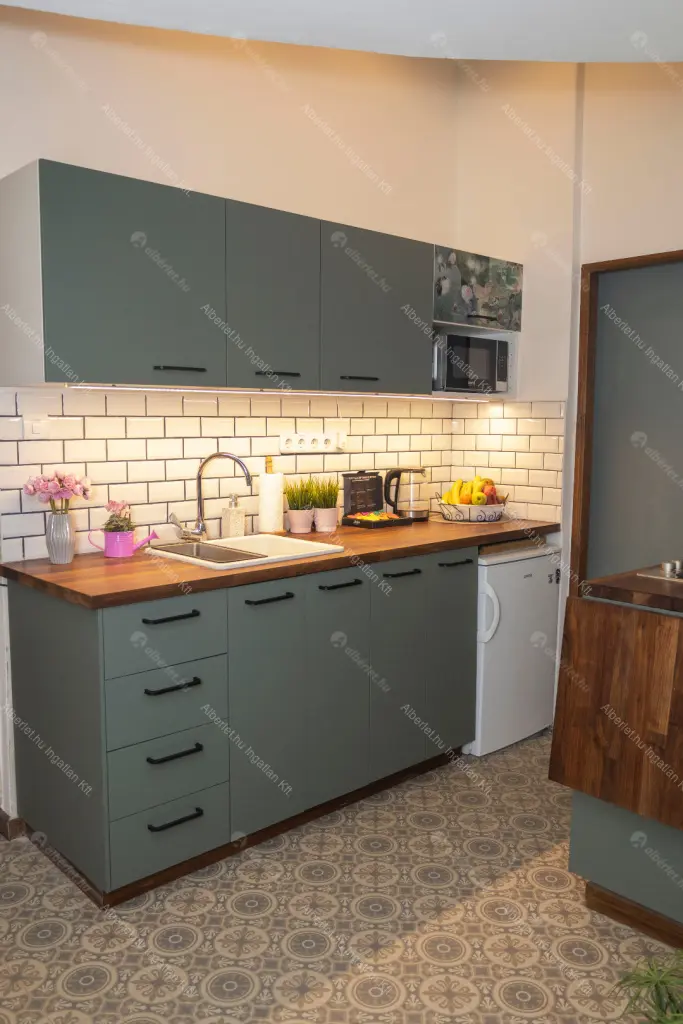 Kiadó albérlet 260000 Ft/hó áron: Budapest, VII. kerület  Peterdy utca. Mérete: 60 nm, 1 szobás | Alberlet.hu - 6678196