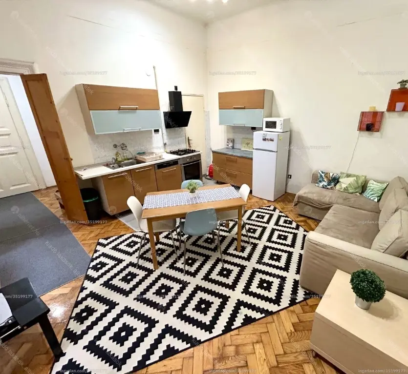 Kiadó albérlet 270000 Ft/hó áron: Budapest, VII. kerület  Péterfy Sándor . Mérete: 68 nm, 3 szobás | Alberlet.hu - 6647801