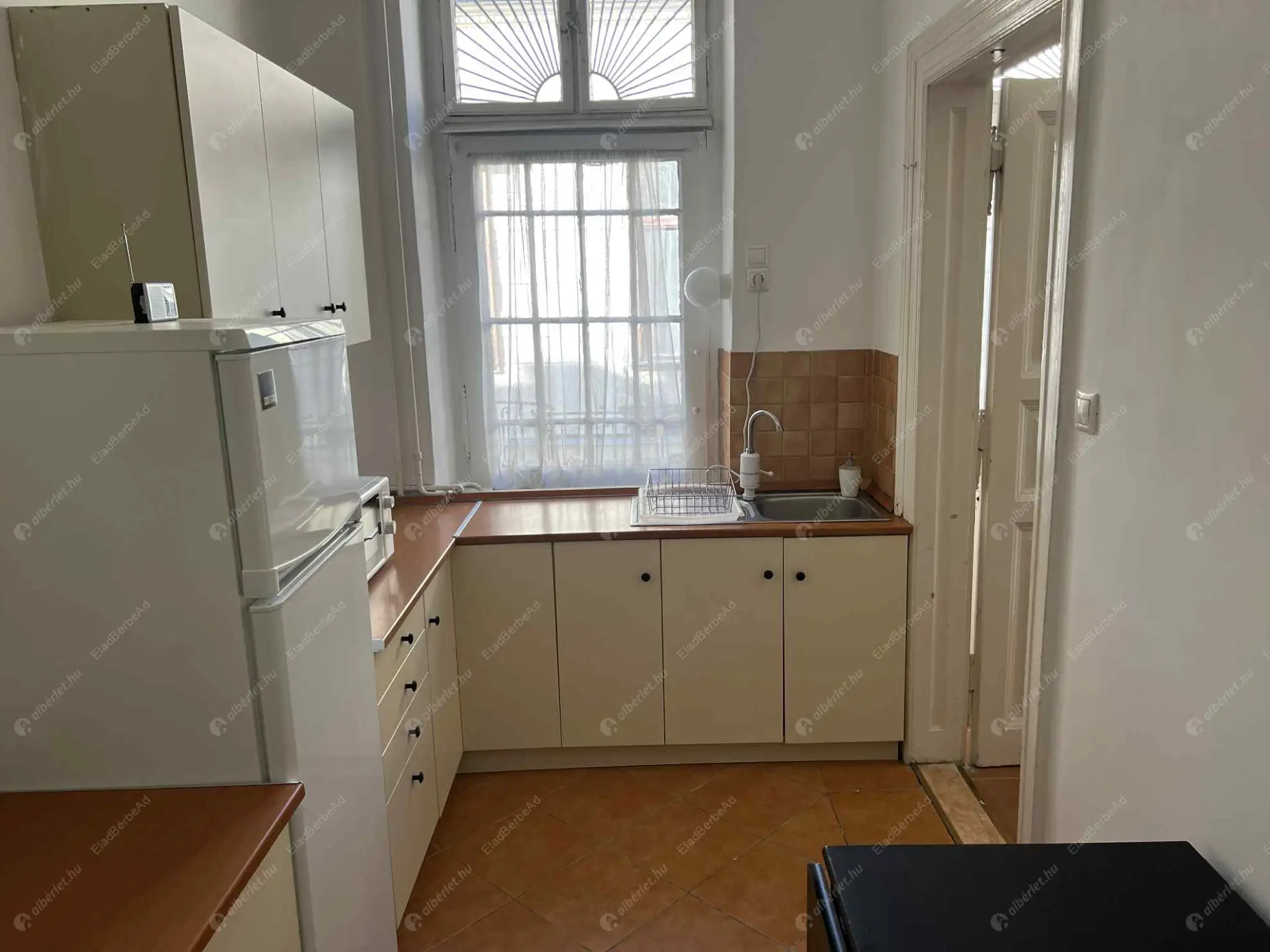 Kiadó albérlet 240000 Ft/hó áron: Budapest, VII. kerület  Péterfy Sándor utca. Mérete: 60 nm, 2 szobás | Alberlet.hu - 6598811