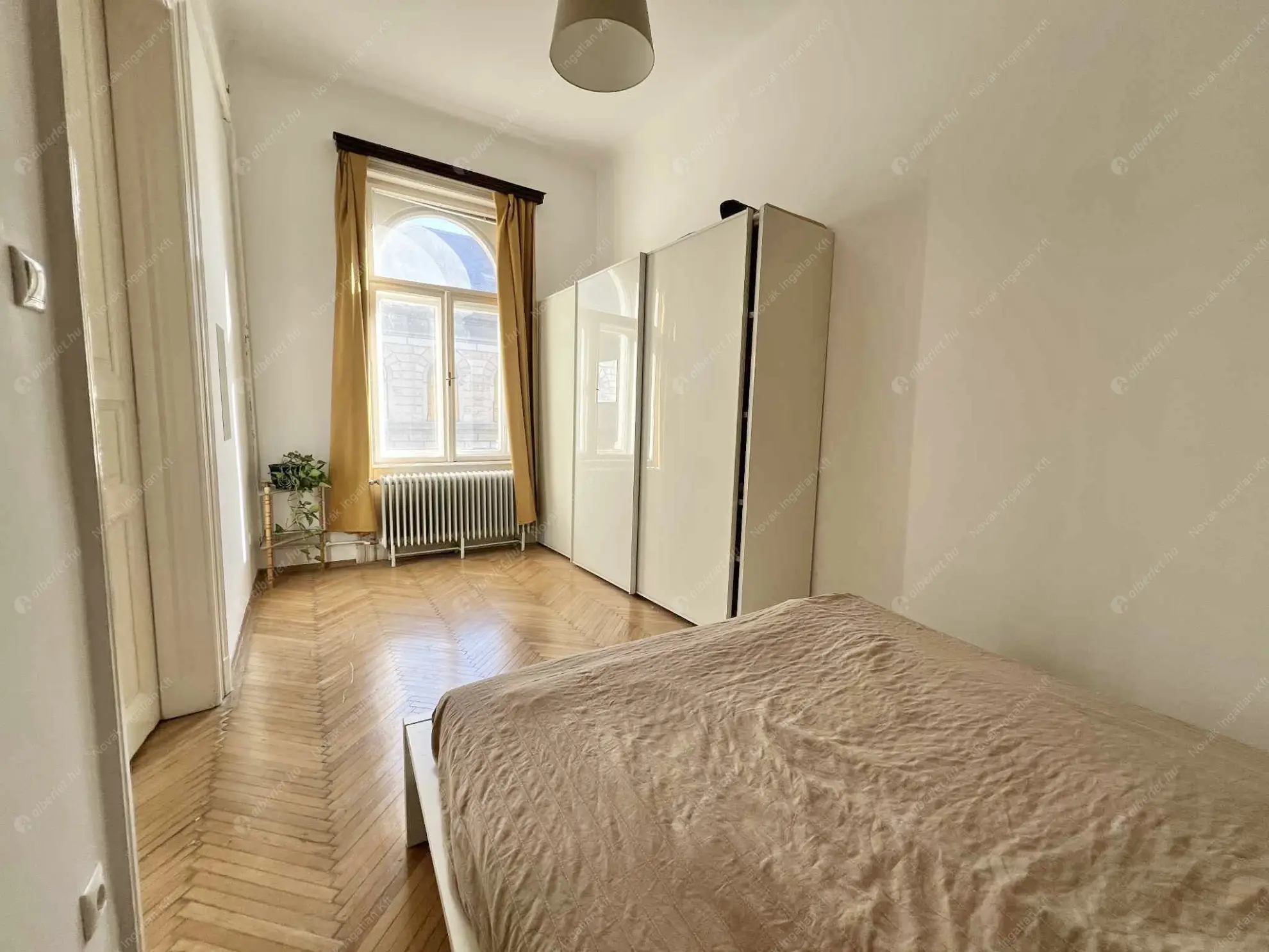 Kiadó albérlet 240000 Ft/hó áron: Budapest, VII. kerület  Péterfy Sándor utca. Mérete: 60 nm, 2 szobás | Alberlet.hu - 6603048