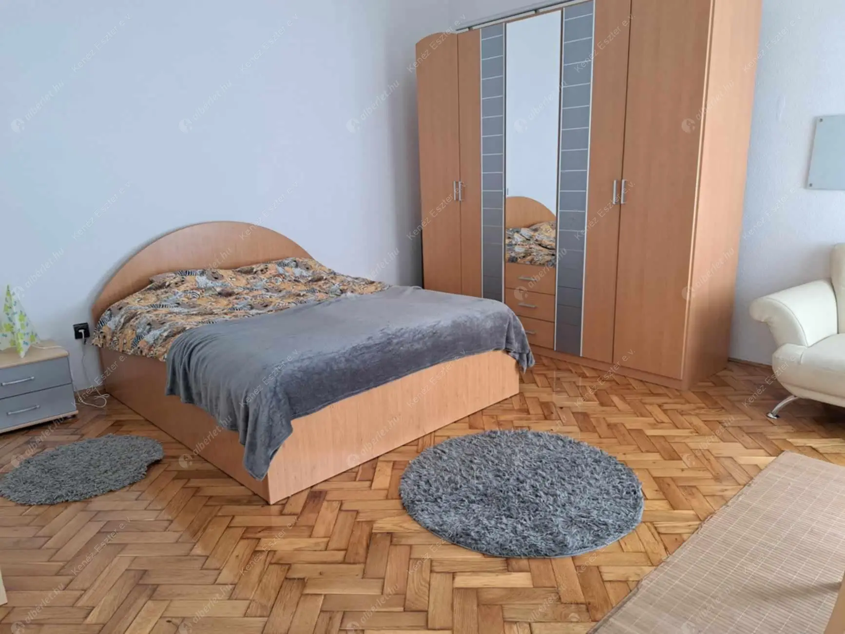 Kiadó albérlet 300000 Ft/hó áron: Budapest, VII. kerület  Péterfy Sándor utca. Mérete: 68 nm, 3 szobás | Alberlet.hu - 6525726