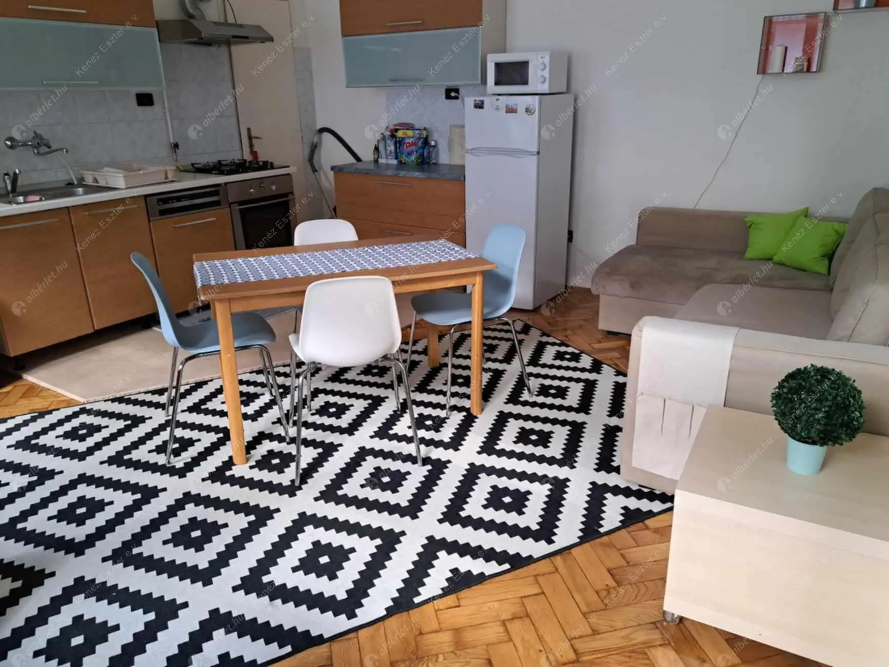 Kiadó albérlet 300000 Ft/hó áron: Budapest, VII. kerület  Péterfy Sándor utca. Mérete: 68 nm, 3 szobás | Alberlet.hu - 6525730