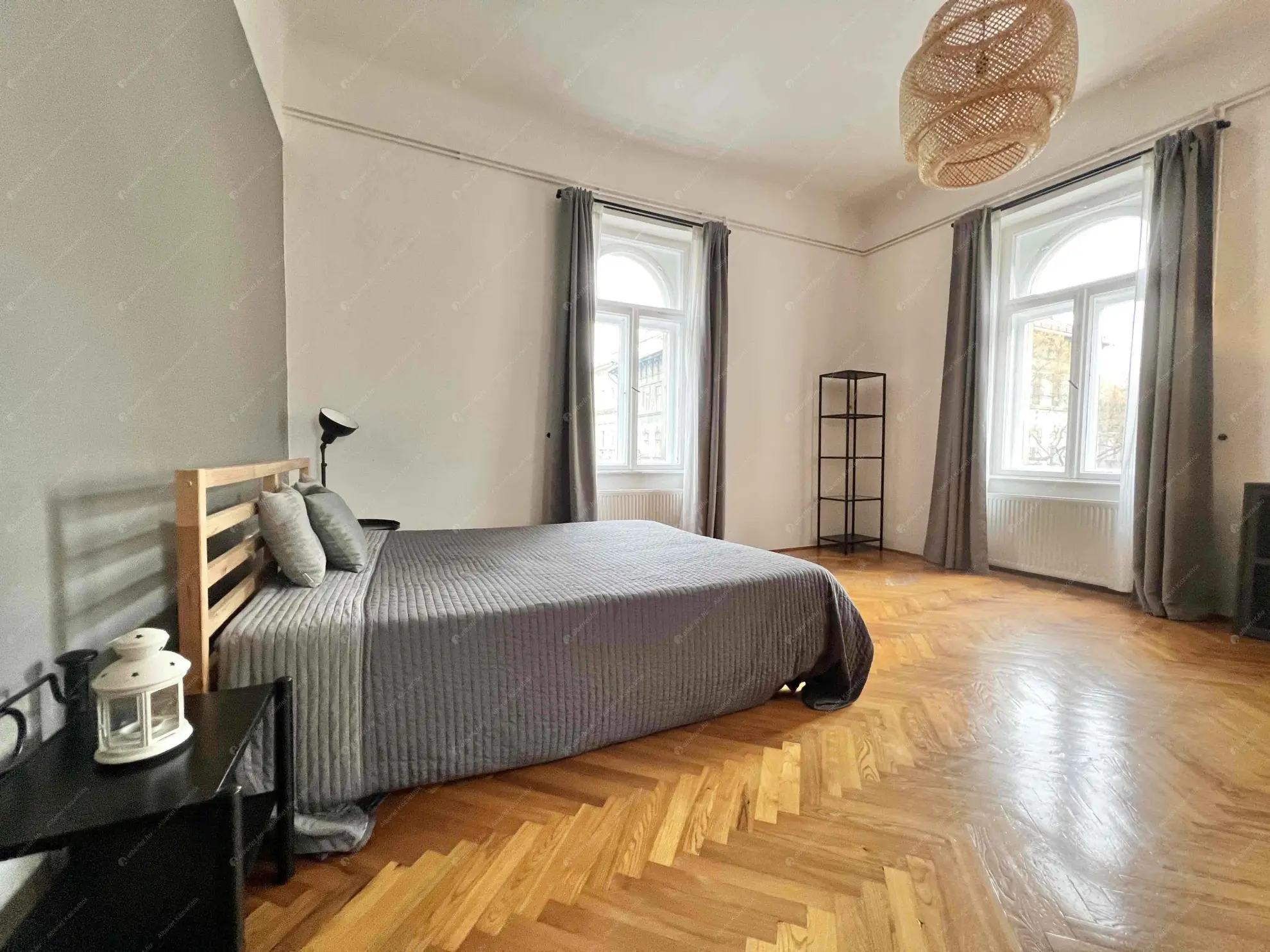 Kiadó albérlet 260000 Ft/hó áron: Budapest, VII. kerület  Péterfy Sándor utca. Mérete: 70 nm, 2 szobás | Alberlet.hu - 6631131