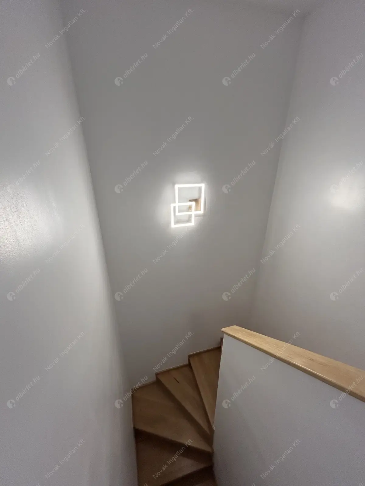 Kiadó albérlet 400000 Ft/hó áron: Budapest, VII. kerület  Péterfy Sándor utca. Mérete: 78 nm, 2 szobás | Alberlet.hu - 6574108