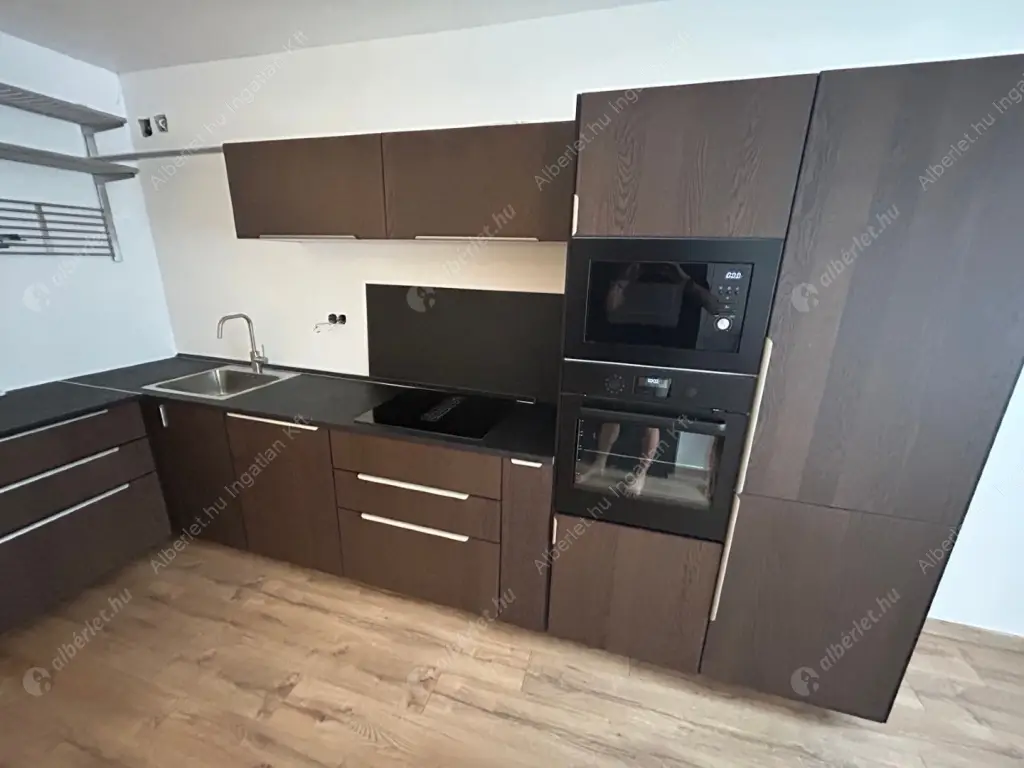 Kiadó albérlet 430000 Ft/hó áron: Budapest, VII. kerület  Péterfy Sándor utca. Mérete: 78 nm, 2 szobás | Alberlet.hu - 6580559