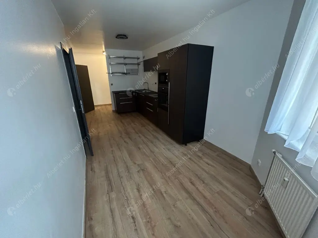 Kiadó albérlet 430000 Ft/hó áron: Budapest, VII. kerület  Péterfy Sándor utca. Mérete: 78 nm, 2 szobás | Alberlet.hu - 6580560