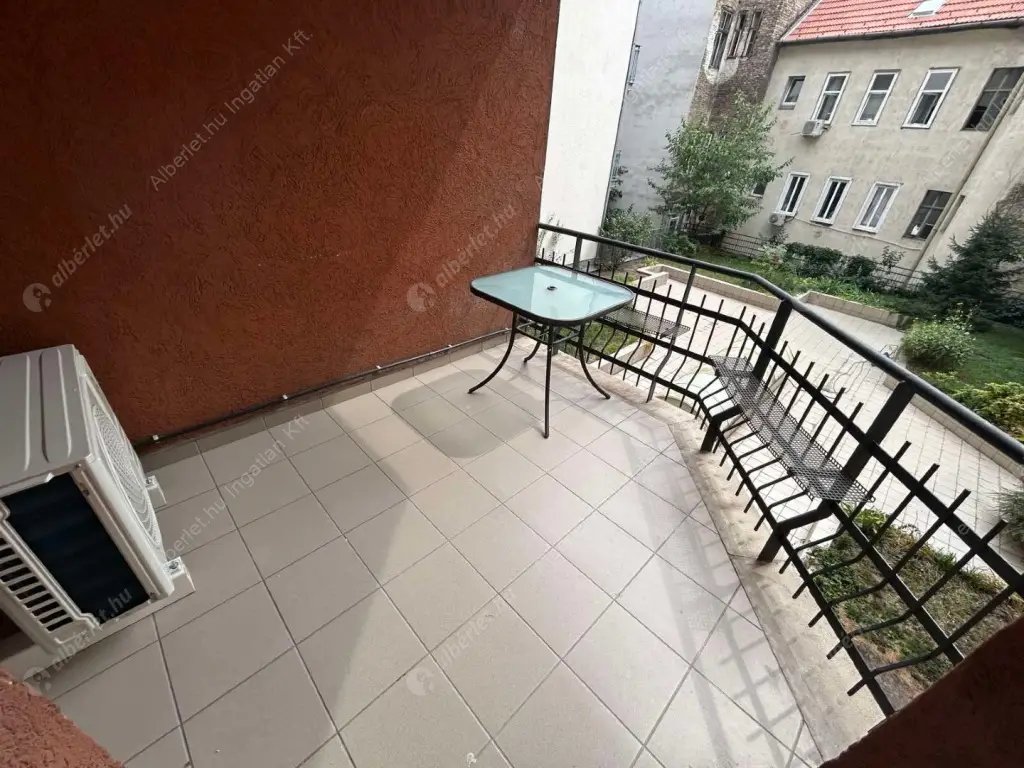 Kiadó albérlet 430000 Ft/hó áron: Budapest, VII. kerület  Péterfy Sándor utca. Mérete: 78 nm, 2 szobás | Alberlet.hu - 6580564