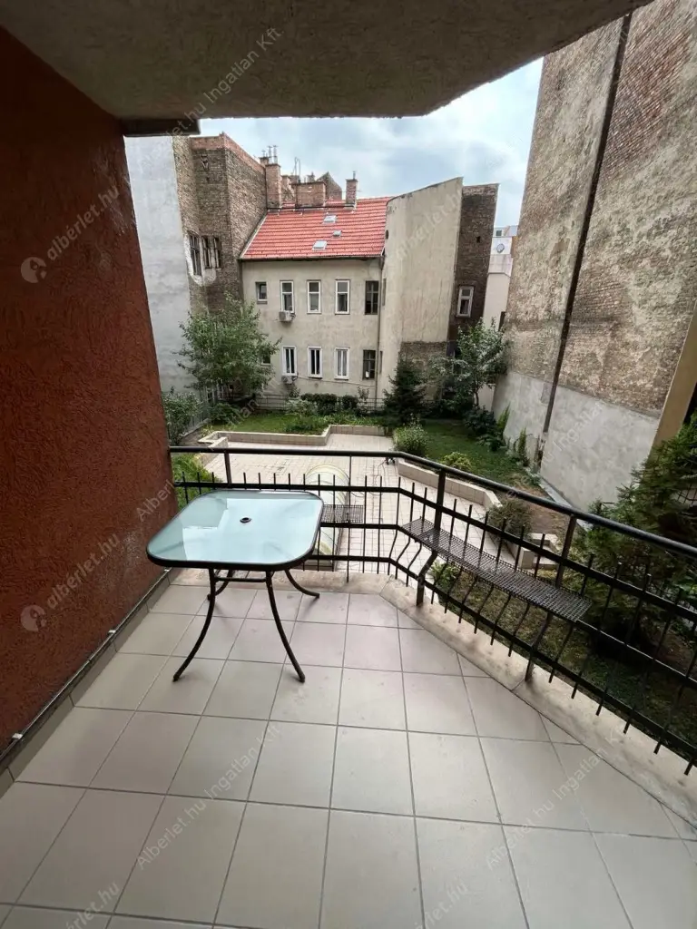 Kiadó albérlet 430000 Ft/hó áron: Budapest, VII. kerület  Péterfy Sándor utca. Mérete: 78 nm, 2 szobás | Alberlet.hu - 6580565