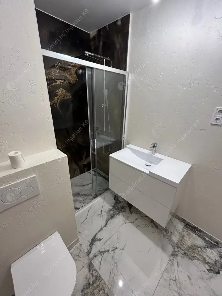 Kiadó albérlet 430000 Ft/hó áron: Budapest, VII. kerület  Péterfy Sándor utca. Mérete: 78 nm, 2 szobás | Alberlet.hu - 6580566