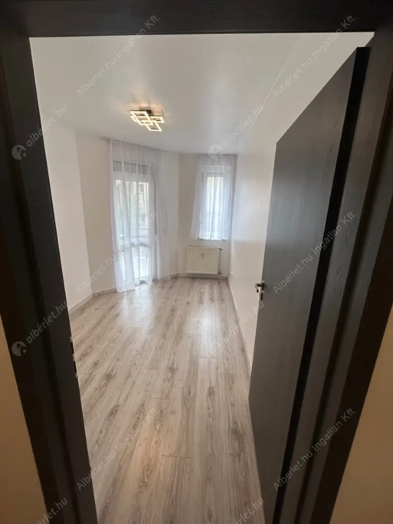 Kiadó albérlet 430000 Ft/hó áron: Budapest, VII. kerület  Péterfy Sándor utca. Mérete: 78 nm, 2 szobás | Alberlet.hu - 6580578