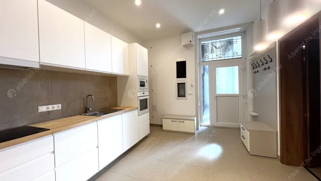 Kiadó albérlet 350000 Ft/hó áron: Budapest, VII. kerület  Péterfy Sándor utca. Mérete: 88 nm, 3 szobás | Alberlet.hu - 6561951