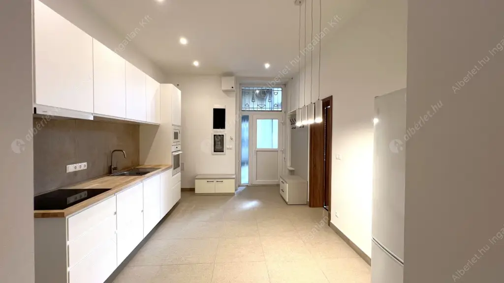 Kiadó albérlet 350000 Ft/hó áron: Budapest, VII. kerület  Péterfy Sándor utca. Mérete: 88 nm, 3 szobás | Alberlet.hu - 6561958