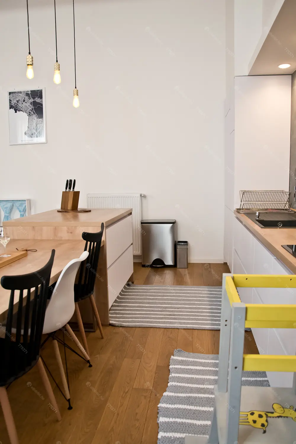 Kiadó albérlet 390000 Ft/hó áron: Budapest, VII. kerület  Péterfy Sándor utca. Mérete: 89 nm, 3 szobás | Alberlet.hu - 6666364