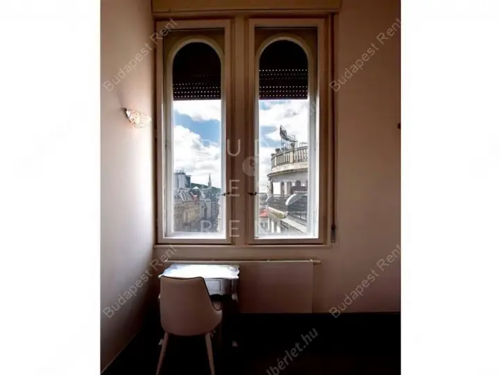 Kiadó albérlet 718000 Ft/hó áron: Budapest, VII. kerület  Rákóczi út. Mérete: 100 nm, 2 szobás | Alberlet.hu - 5939753