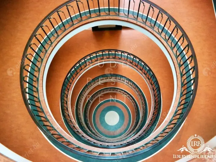 Kiadó albérlet 718000 Ft/hó áron: Budapest, VII. kerület  Rákóczi út. Mérete: 100 nm, 2 szobás | Alberlet.hu - 5939756