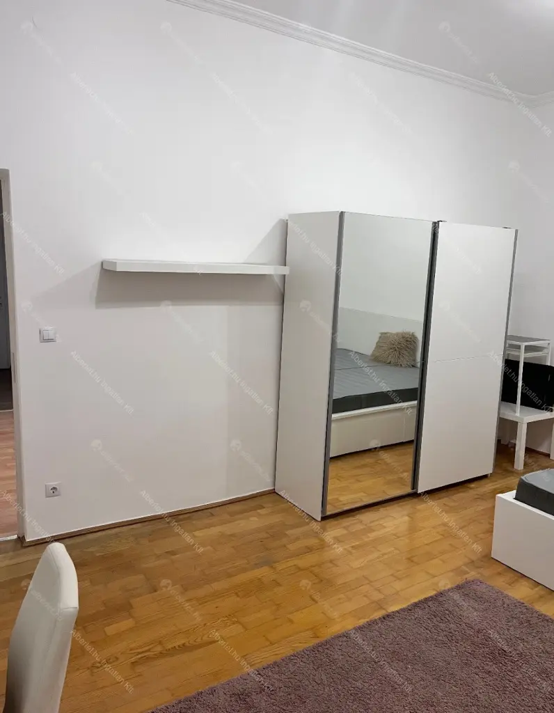 Kiadó albérlet 270000 Ft/hó áron: Budapest, VII. kerület  Rákóczi út. Mérete: 46 nm, 1 szobás | Alberlet.hu - 6685020