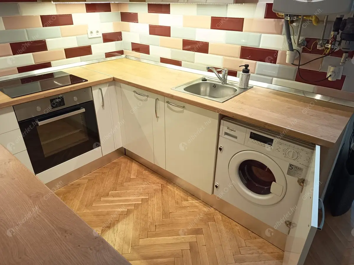 Kiadó albérlet 265000 Ft/hó áron: Budapest, VII. kerület  Rákóczi út. Mérete: 53 nm, 2 szobás | Alberlet.hu - 6599027