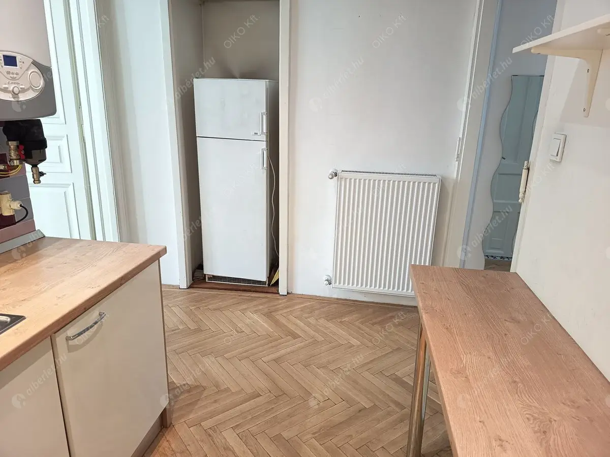 Kiadó albérlet 265000 Ft/hó áron: Budapest, VII. kerület  Rákóczi út. Mérete: 53 nm, 2 szobás | Alberlet.hu - 6599029