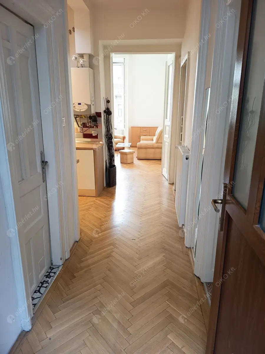 Kiadó albérlet 265000 Ft/hó áron: Budapest, VII. kerület  Rákóczi út. Mérete: 53 nm, 2 szobás | Alberlet.hu - 6599041