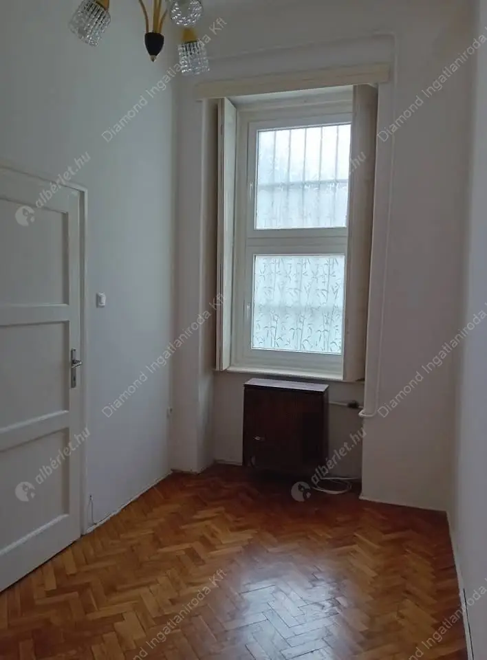 Kiadó albérlet 250000 Ft/hó áron: Budapest, VII. kerület  Rákóczi út. Mérete: 65 nm, 2 szobás | Alberlet.hu - 6545163