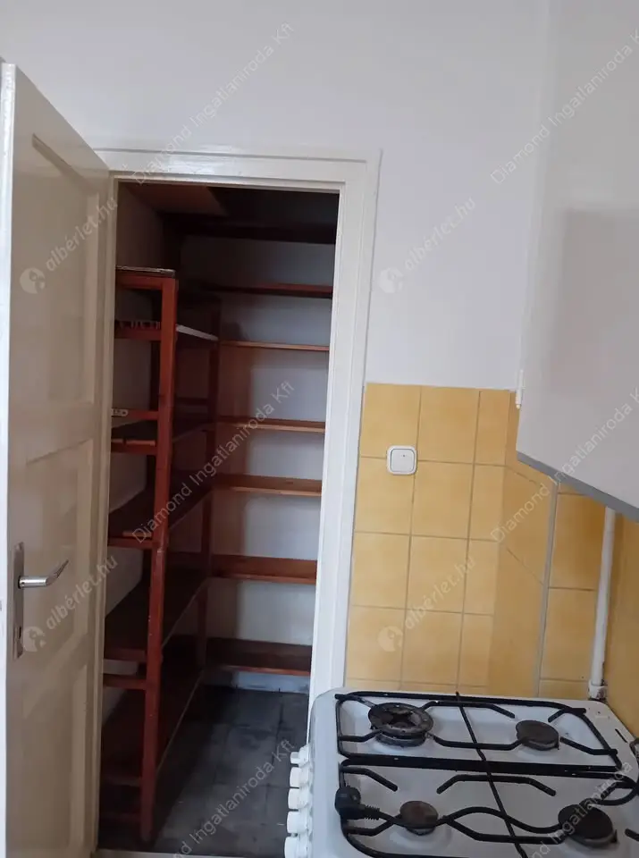 Kiadó albérlet 250000 Ft/hó áron: Budapest, VII. kerület  Rákóczi út. Mérete: 65 nm, 2 szobás | Alberlet.hu - 6545166