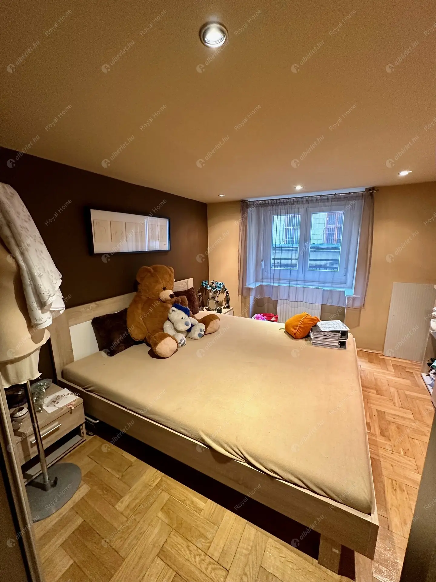 Kiadó albérlet 330000 Ft/hó áron: Budapest, VII. kerület  Rákóczi út. Mérete: 72 nm, 3 szobás | Alberlet.hu - 6172597