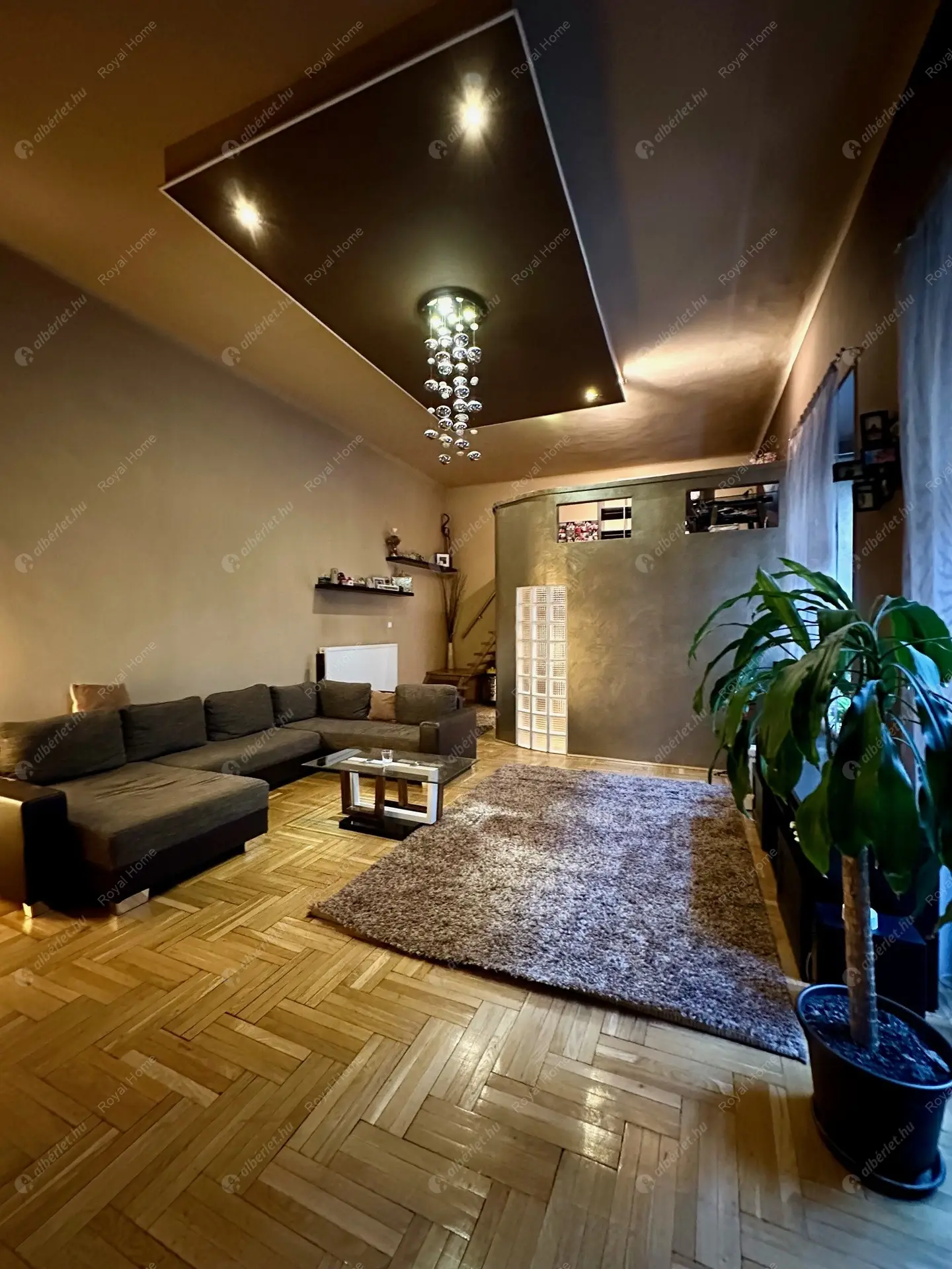 Kiadó albérlet 330000 Ft/hó áron: Budapest, VII. kerület  Rákóczi út. Mérete: 72 nm, 3 szobás | Alberlet.hu - 6172600