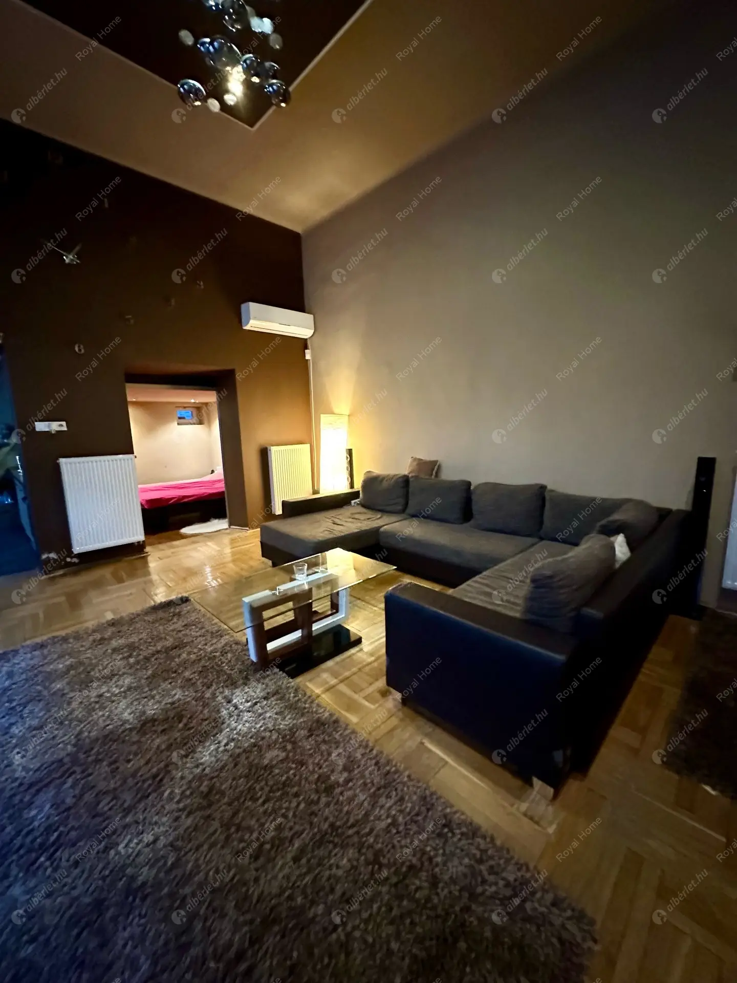 Kiadó albérlet 330000 Ft/hó áron: Budapest, VII. kerület  Rákóczi út. Mérete: 72 nm, 3 szobás | Alberlet.hu - 6172601