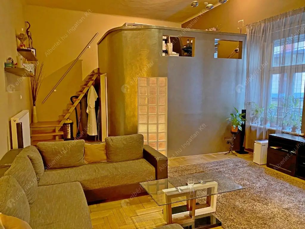 Kiadó albérlet 330000 Ft/hó áron: Budapest, VII. kerület  Rákóczi út. Mérete: 72 nm, 3 szobás | Alberlet.hu - 6173245