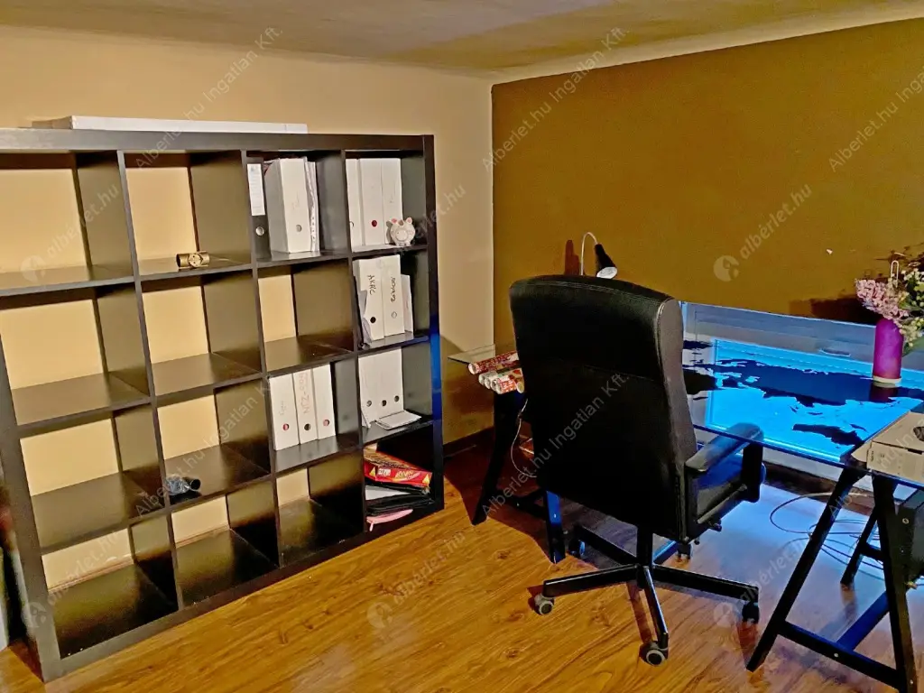 Kiadó albérlet 330000 Ft/hó áron: Budapest, VII. kerület  Rákóczi út. Mérete: 72 nm, 3 szobás | Alberlet.hu - 6173255