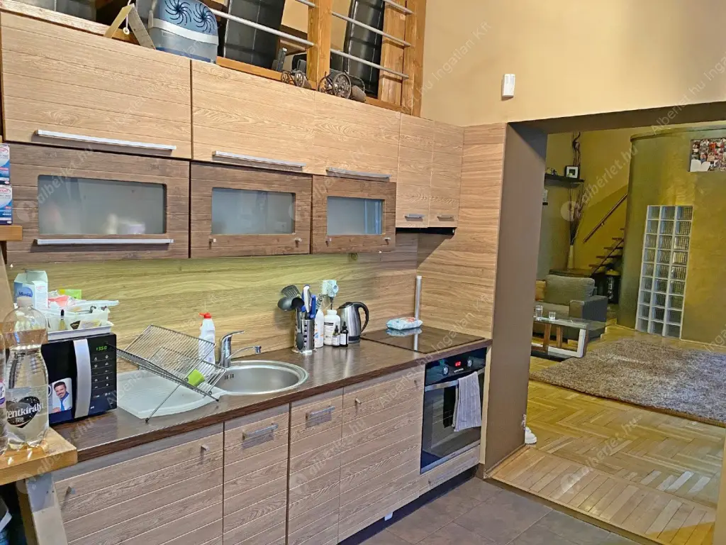 Kiadó albérlet 330000 Ft/hó áron: Budapest, VII. kerület  Rákóczi út. Mérete: 72 nm, 3 szobás | Alberlet.hu - 6173262