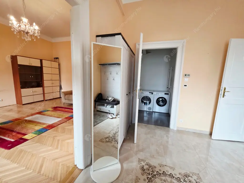 Kiadó albérlet 320000 Ft/hó áron: Budapest, VII. kerület  Rákóczi út. Mérete: 86 nm, 2 szobás | Alberlet.hu - 6585424