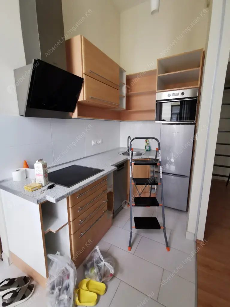 Kiadó albérlet 215000 Ft/hó áron: Budapest, VII. kerület  Rejtő Jenő utca. Mérete: 42 nm, 1 szobás | Alberlet.hu - 6075780