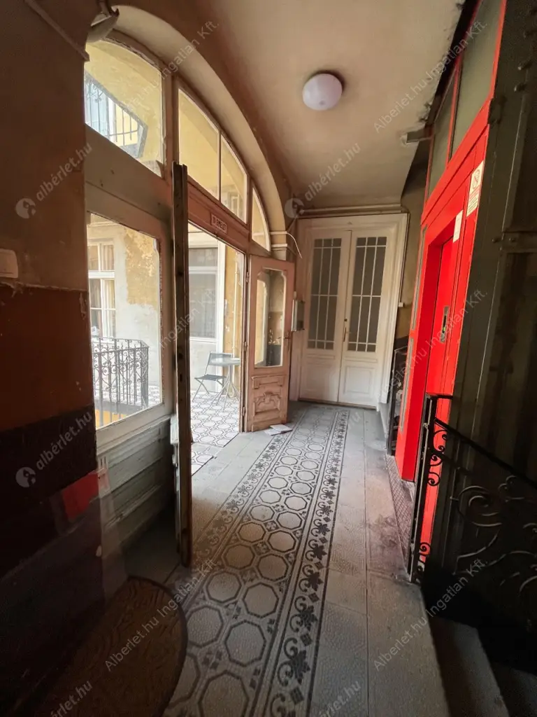 Kiadó albérlet 269000 Ft/hó áron: Budapest, VII. kerület  Rejtő Jenő utca. Mérete: 70 nm, 2 szobás | Alberlet.hu - 6605359