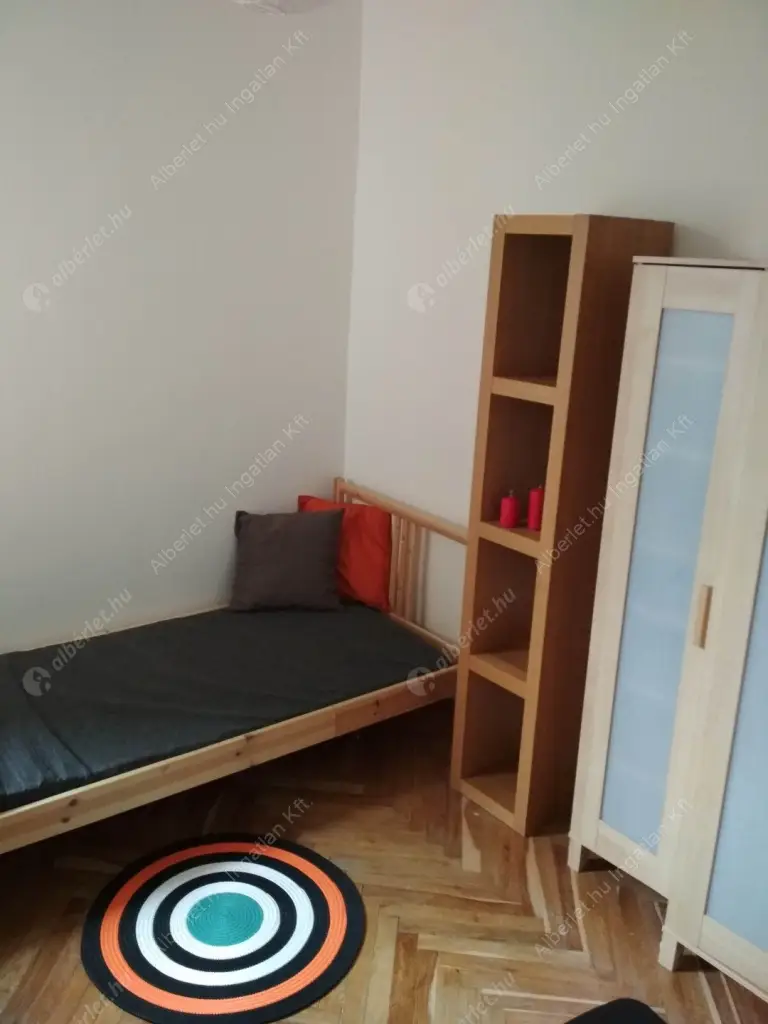 Kiadó albérlet 280000 Ft/hó áron: Budapest, VII. kerület  Rejtő Jenő utca. Mérete: 87 nm, 3 szobás | Alberlet.hu - 6605320
