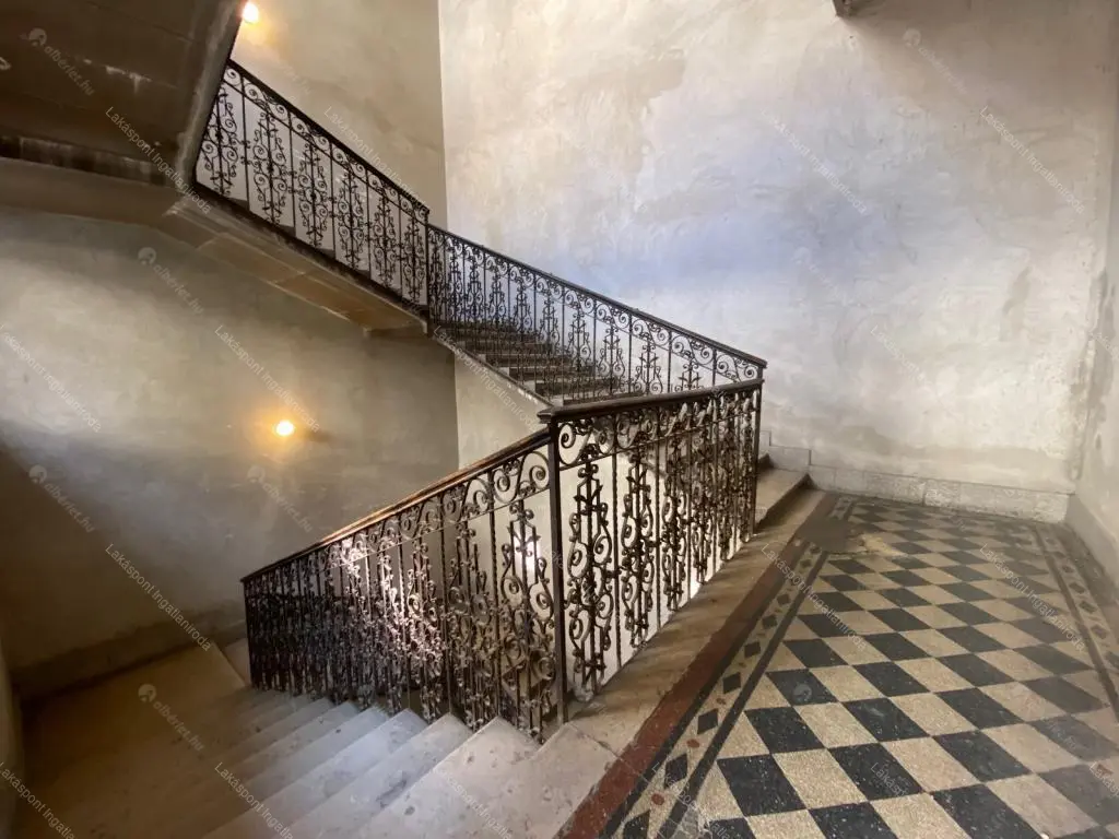 Kiadó albérlet 170000 Ft/hó áron: Budapest, VII. kerület  Rottenbiller utca. Mérete: 27 nm, 1 szobás | Alberlet.hu - 6685448