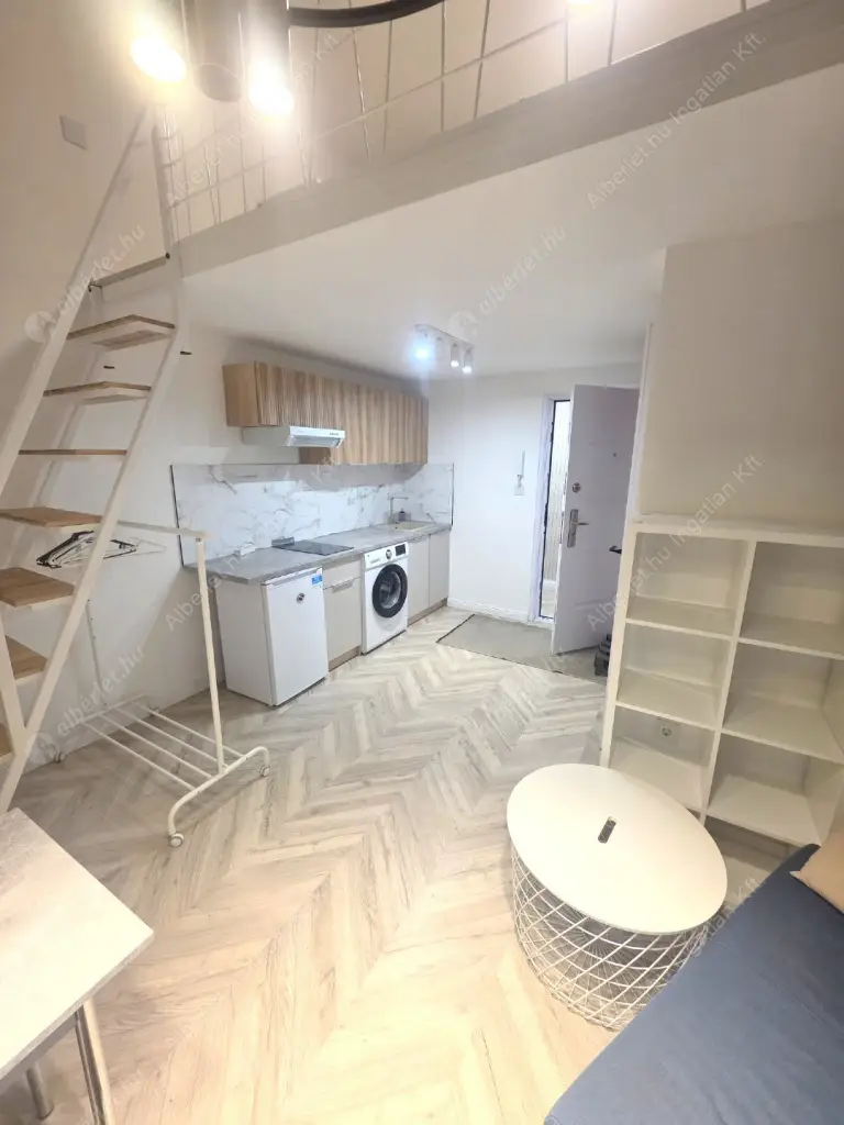 Kiadó albérlet 220000 Ft/hó áron: Budapest, VII. kerület  Rottenbiller utca. Mérete: 35 nm, 1 szobás | Alberlet.hu - 6638381