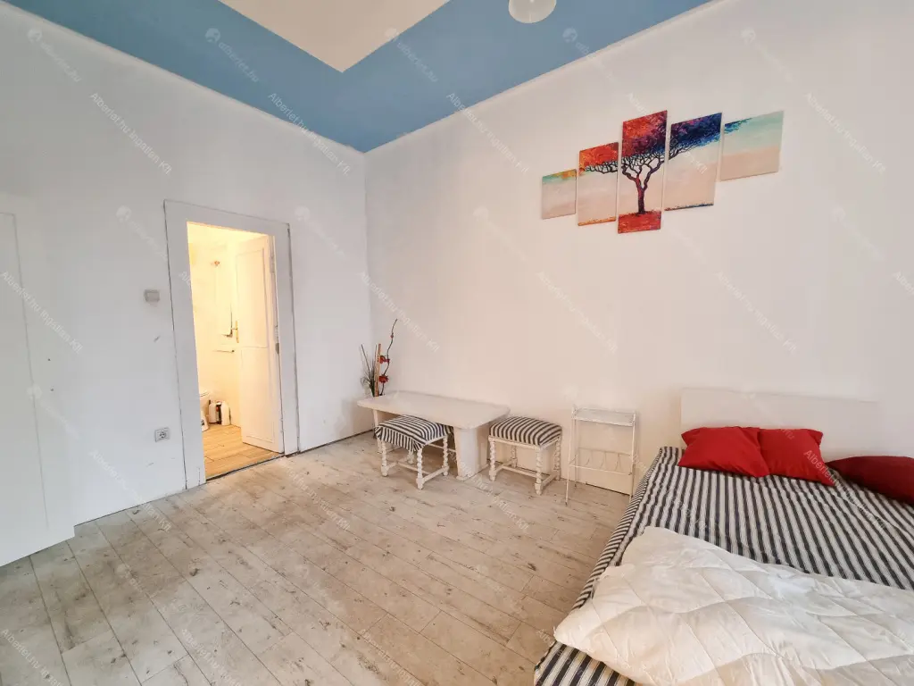 Kiadó albérlet 280000 Ft/hó áron: Budapest, VII. kerület  Rottenbiller utca. Mérete: 61 nm, 2 szobás | Alberlet.hu - 6696656