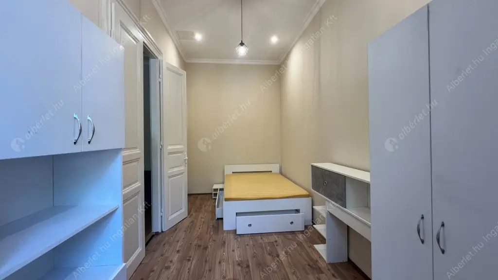 Kiadó albérlet 450000 Ft/hó áron: Budapest, VII. kerület  Rottenbiller utca. Mérete: 87 nm, 3 szobás | Alberlet.hu - 6538491