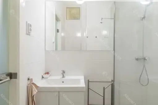 Kiadó albérlet 200000 Ft/hó áron: Budapest, VII. kerület  Rózsa utca. Mérete: 31 nm, 1 szobás | Alberlet.hu - 6538894