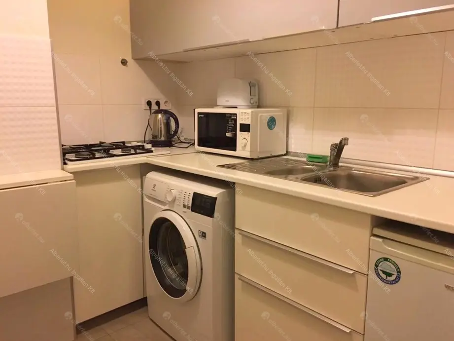 Kiadó albérlet 200000 Ft/hó áron: Budapest, VII. kerület  Rózsa utca. Mérete: 31 nm, 1 szobás | Alberlet.hu - 6538909