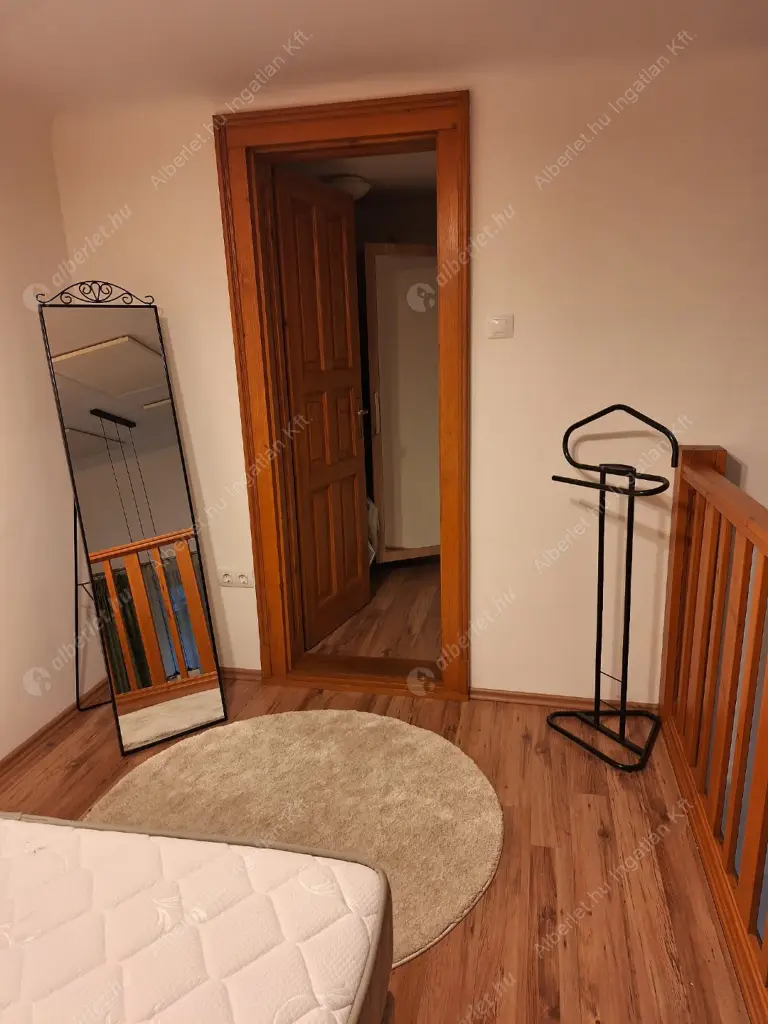 Kiadó albérlet 225000 Ft/hó áron: Budapest, VII. kerület  Síp utca. Mérete: 41 nm, 1 szobás | Alberlet.hu - 6613253