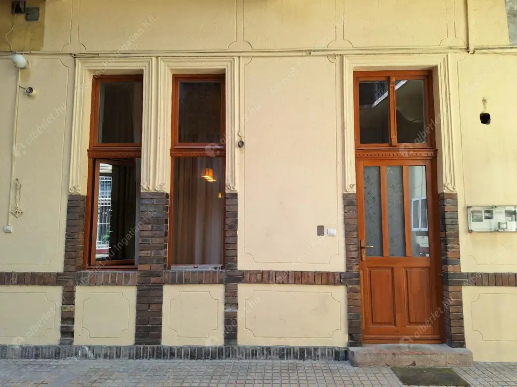 Kiadó albérlet 225000 Ft/hó áron: Budapest, VII. kerület  Síp utca. Mérete: 41 nm, 1 szobás | Alberlet.hu - 6613259