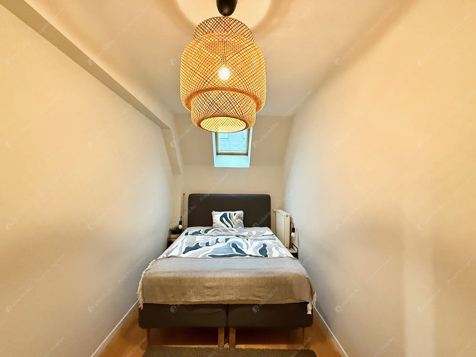 Kiadó albérlet 320000 Ft/hó áron: Budapest, VII. kerület  Síp utca. Mérete: 49 nm, 2 szobás | Alberlet.hu - 6582002