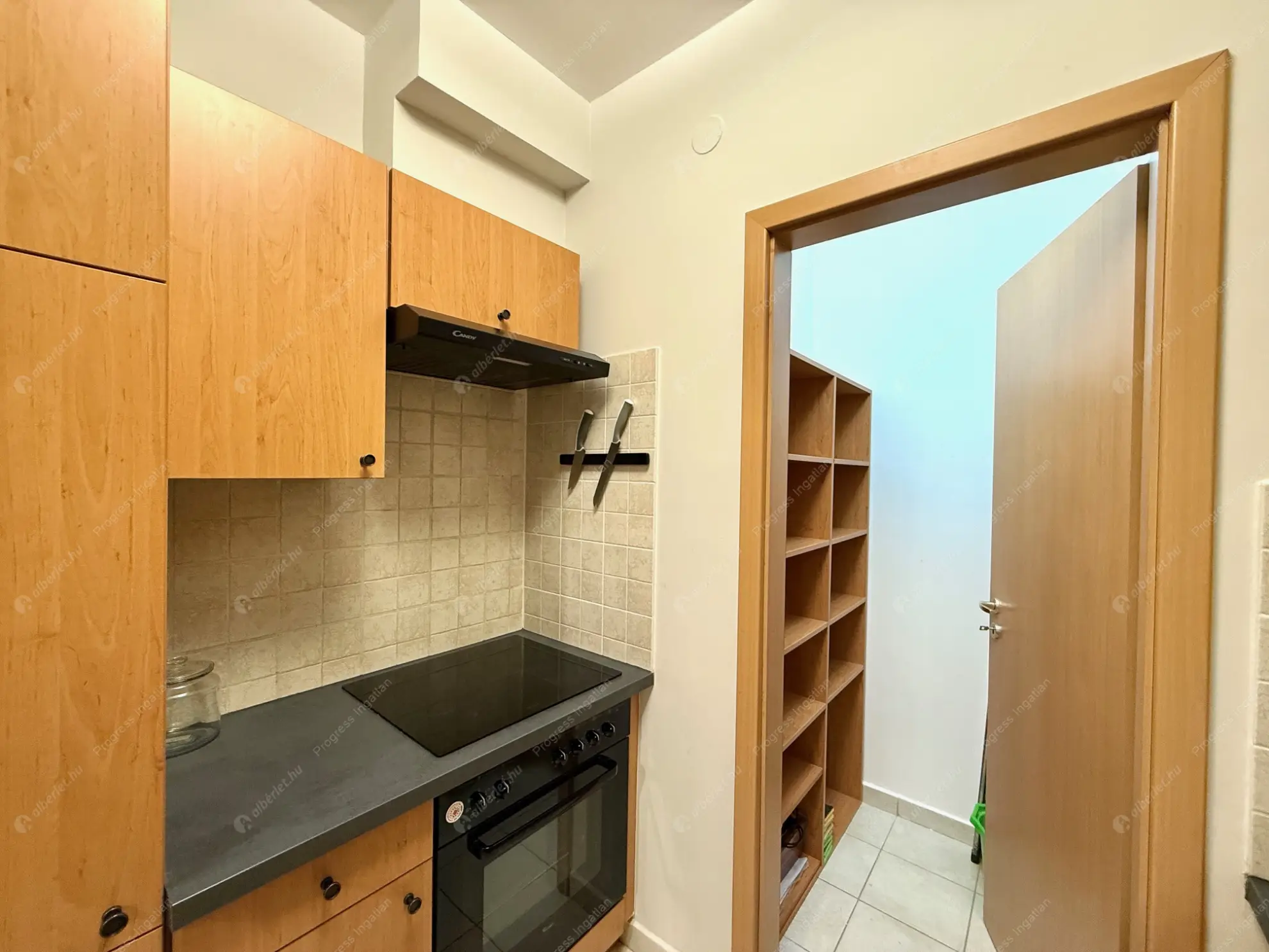 Kiadó albérlet 320000 Ft/hó áron: Budapest, VII. kerület  Síp utca. Mérete: 49 nm, 2 szobás | Alberlet.hu - 6582009