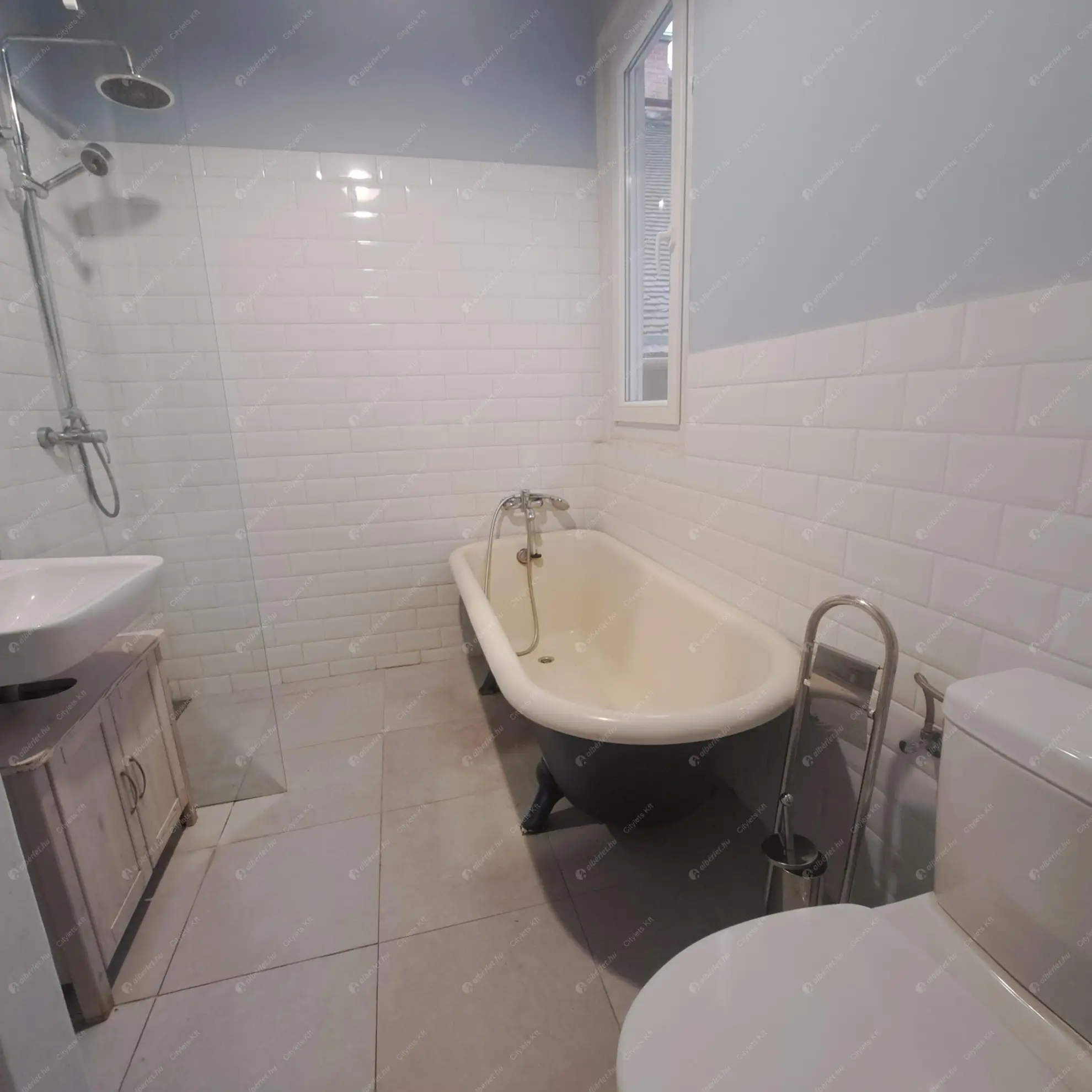 Kiadó albérlet 470000 Ft/hó áron: Budapest, VII. kerület  Síp utca. Mérete: 73 nm, 4 szobás | Alberlet.hu - 6628283