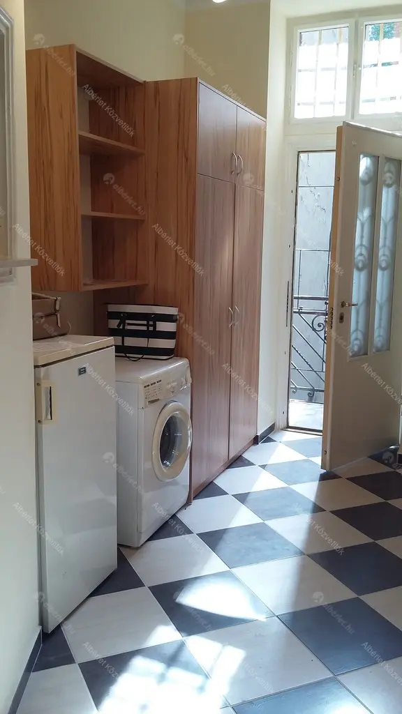 Kiadó albérlet 175000 Ft/hó áron: Budapest, VII. kerület  Szinva utca. Mérete: 80 nm, 2 szobás | Alberlet.hu - 3120036