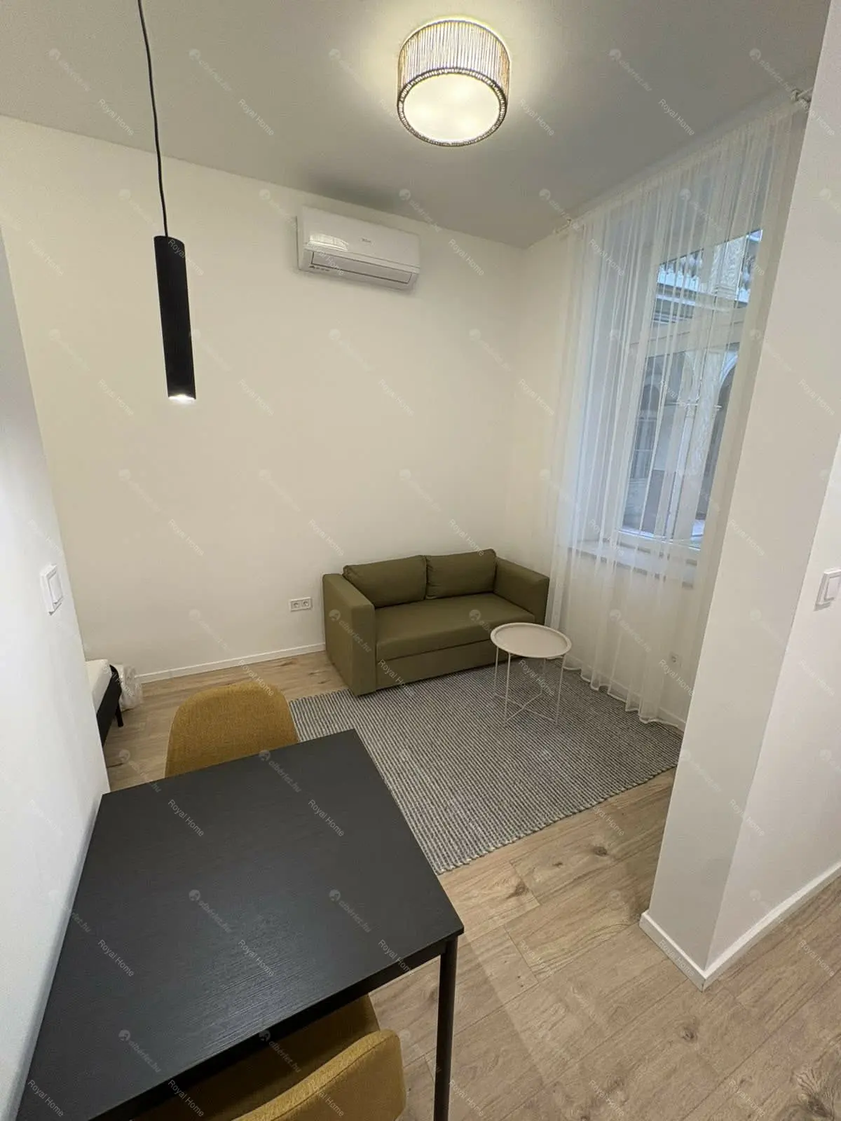 Kiadó albérlet 200000 Ft/hó áron: Budapest, VII. kerület  Szövetség utca. Mérete: 20 nm, 1 szobás | Alberlet.hu - 6703627