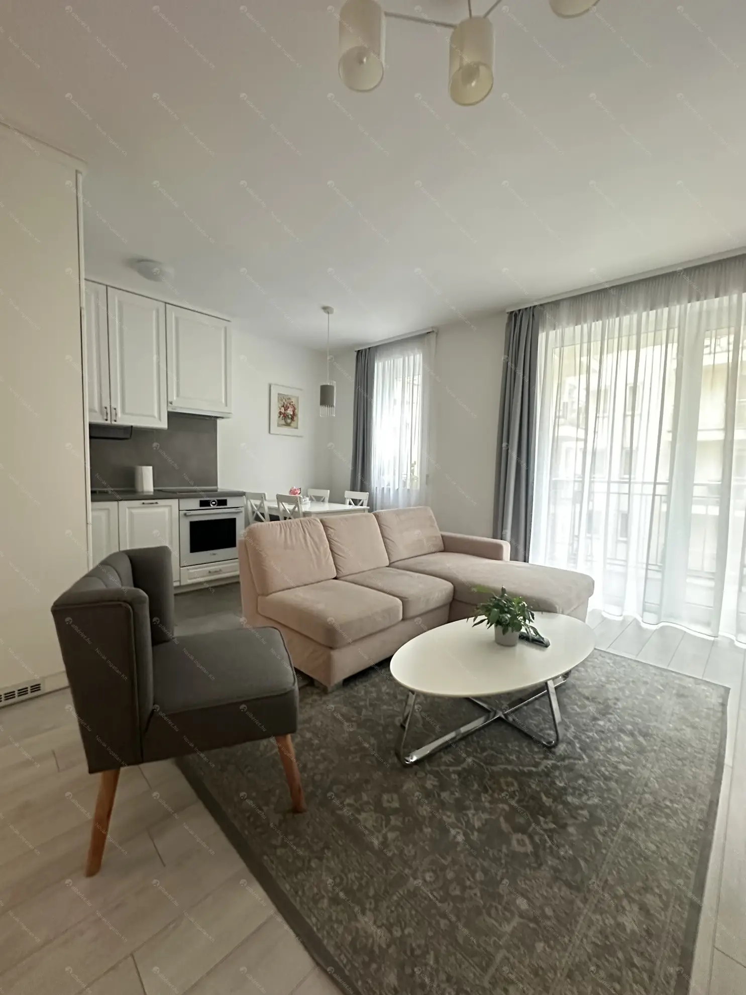 Kiadó albérlet 350000 Ft/hó áron: Budapest, VII. kerület  Szövetség utca. Mérete: 50 nm, 2 szobás | Alberlet.hu - 6620718