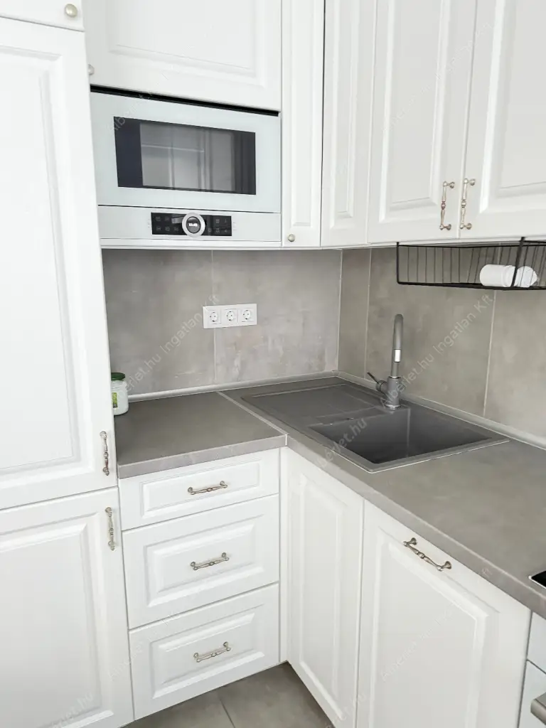 Kiadó albérlet 350000 Ft/hó áron: Budapest, VII. kerület  Szövetség utca. Mérete: 50 nm, 2 szobás | Alberlet.hu - 6628478